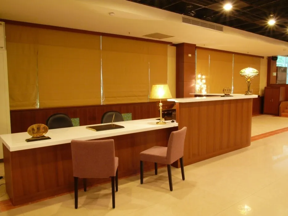 The lobby outside the restaurant service classroom, where students practice greeting and reception skills.